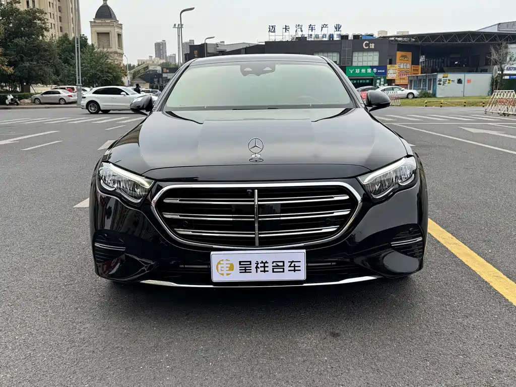 Mercedes-Benz E-Class — миниатюра 2