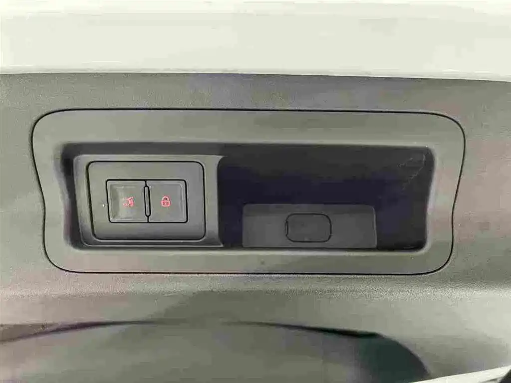 BYD Xia — миниатюра 15