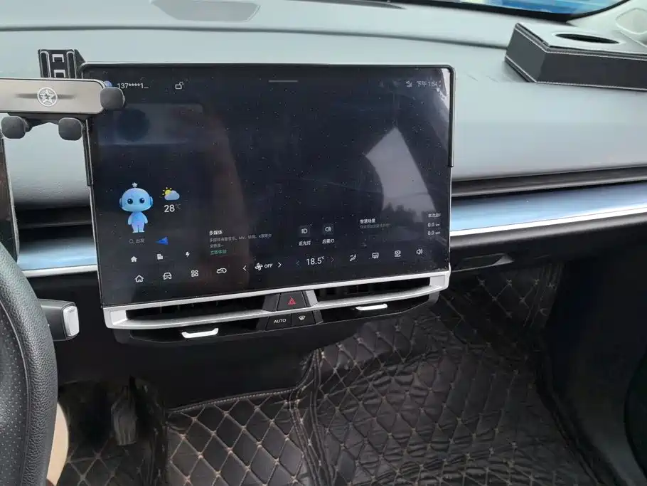Venucia VX6 — миниатюра 13