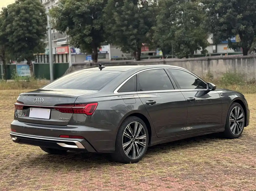 Audi A6L 2024 45 TFSI quattro