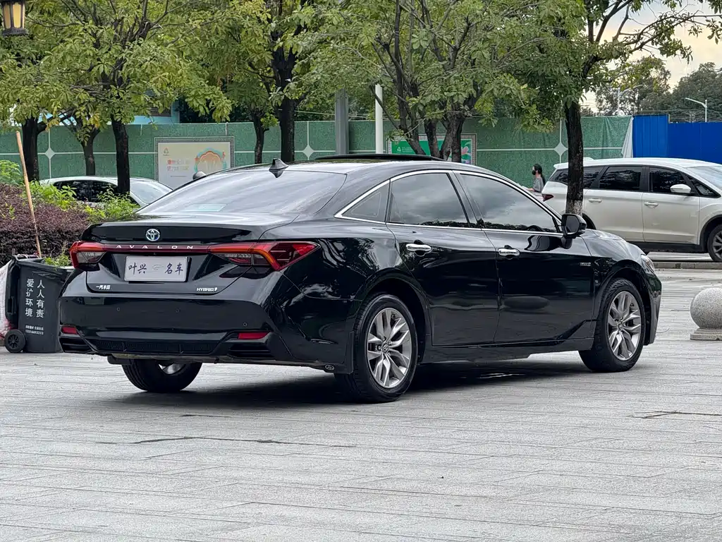Toyota Avalon — миниатюра 16