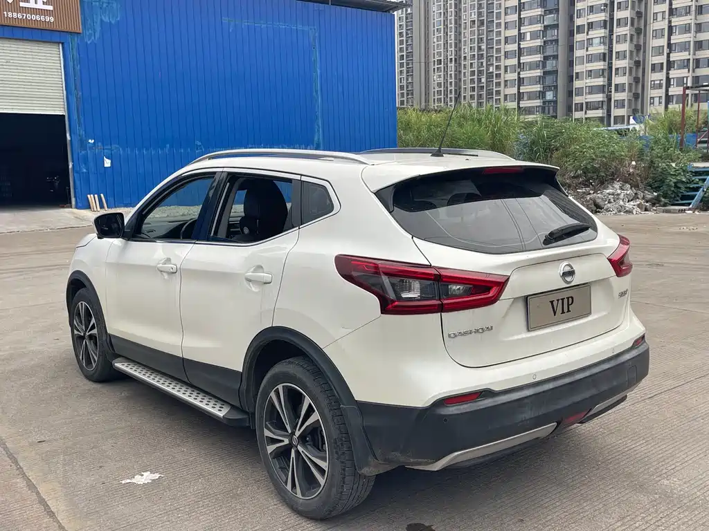 Nissan Qashqai — миниатюра 6