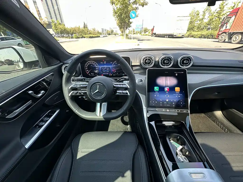 Mercedes-Benz C-Class — миниатюра 4