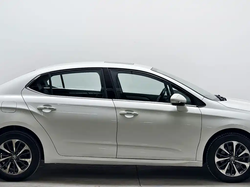 Citroen C4L — миниатюра 8
