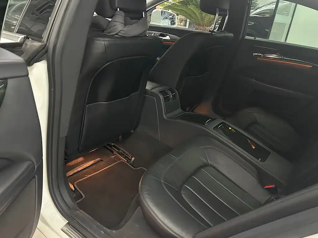Mercedes-Benz CLS — миниатюра 3