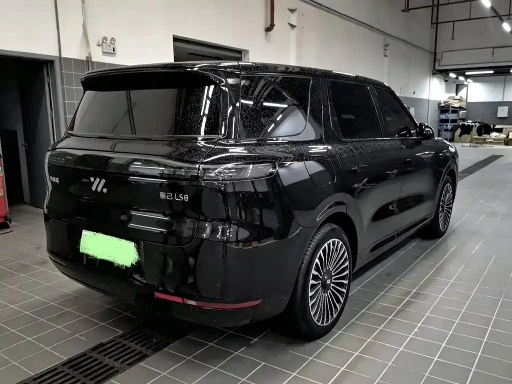 IM Motors LS8 2026 52 Max+ Flagship мест