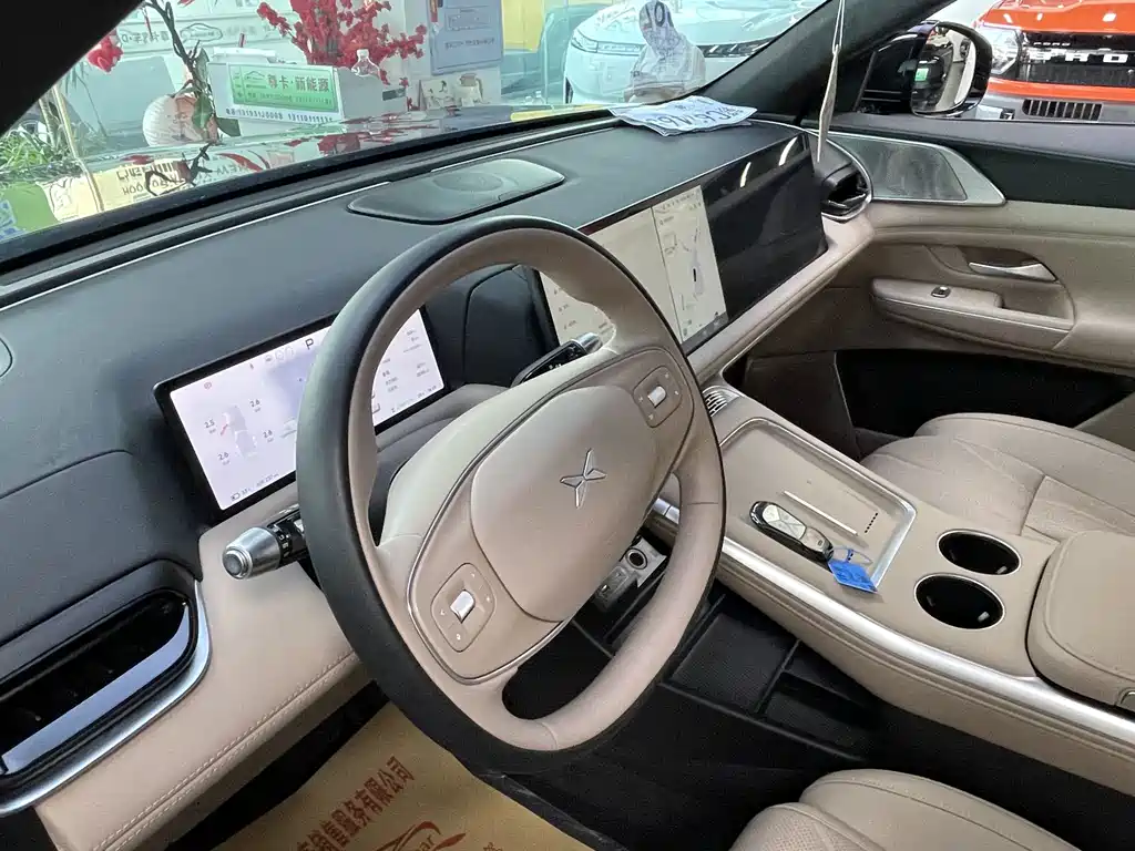 XPeng G9 — миниатюра 4