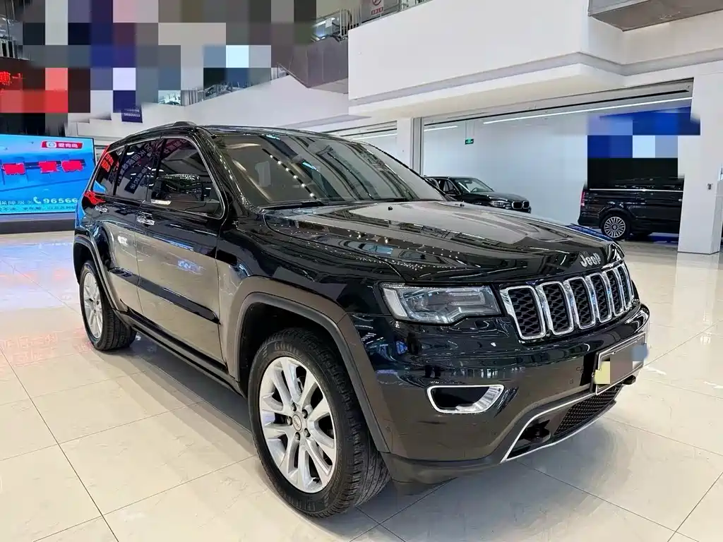 Jeep Grand Cherokee (Import) — миниатюра 3