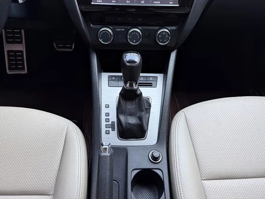 Skoda Octavia — миниатюра 15