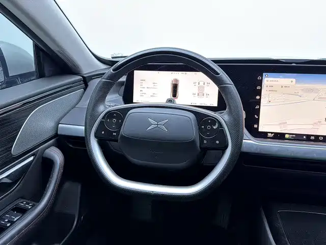 XPeng P7 — миниатюра 10