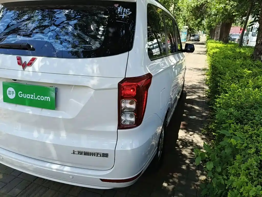 Wuling Hongguang — миниатюра 8