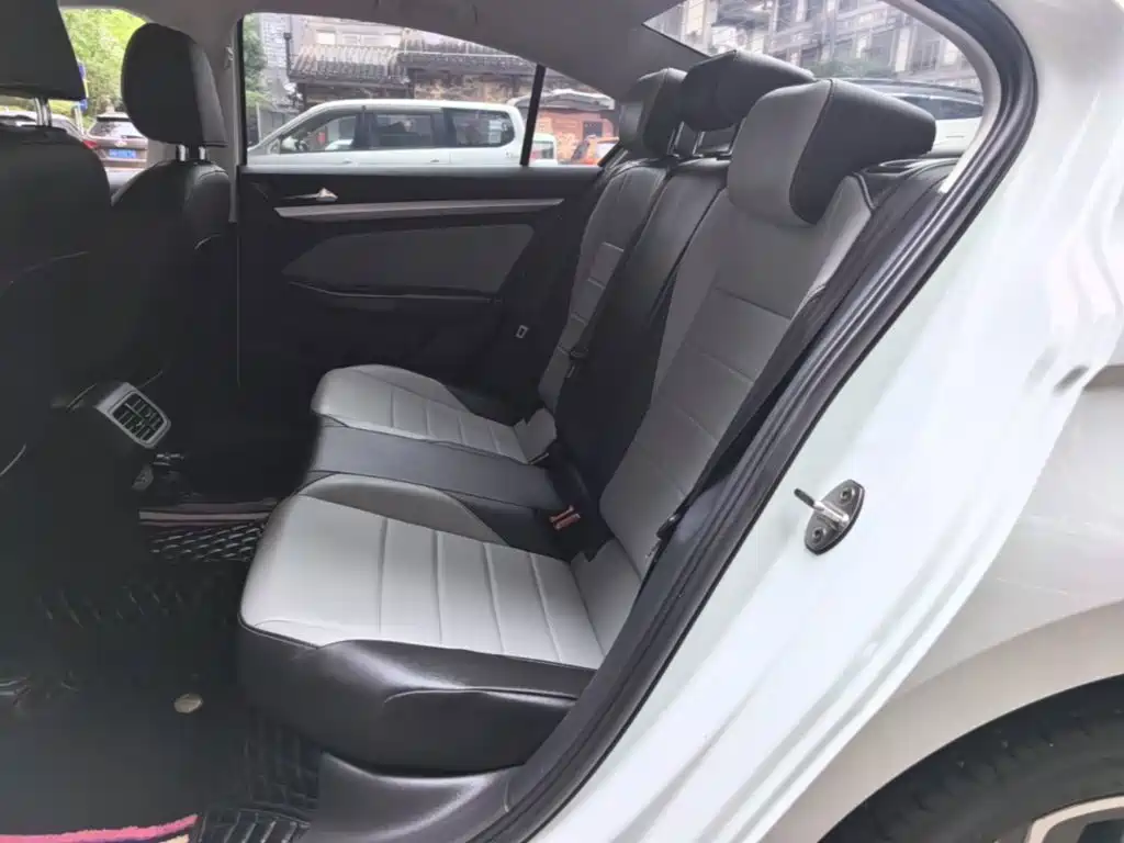 Volkswagen Bora — миниатюра 17