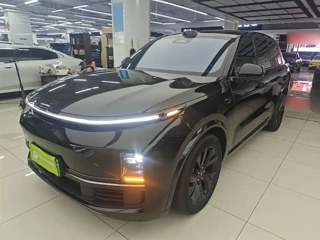 Li Auto Li L8 2023