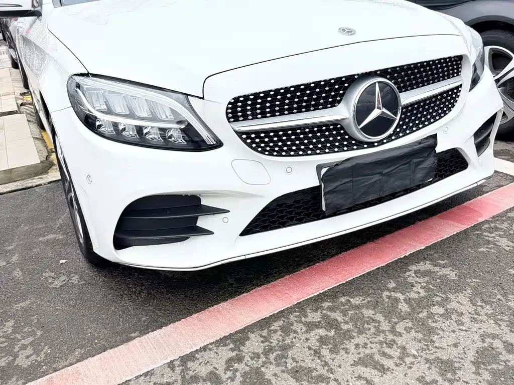 Mercedes-Benz C-Class — миниатюра 3