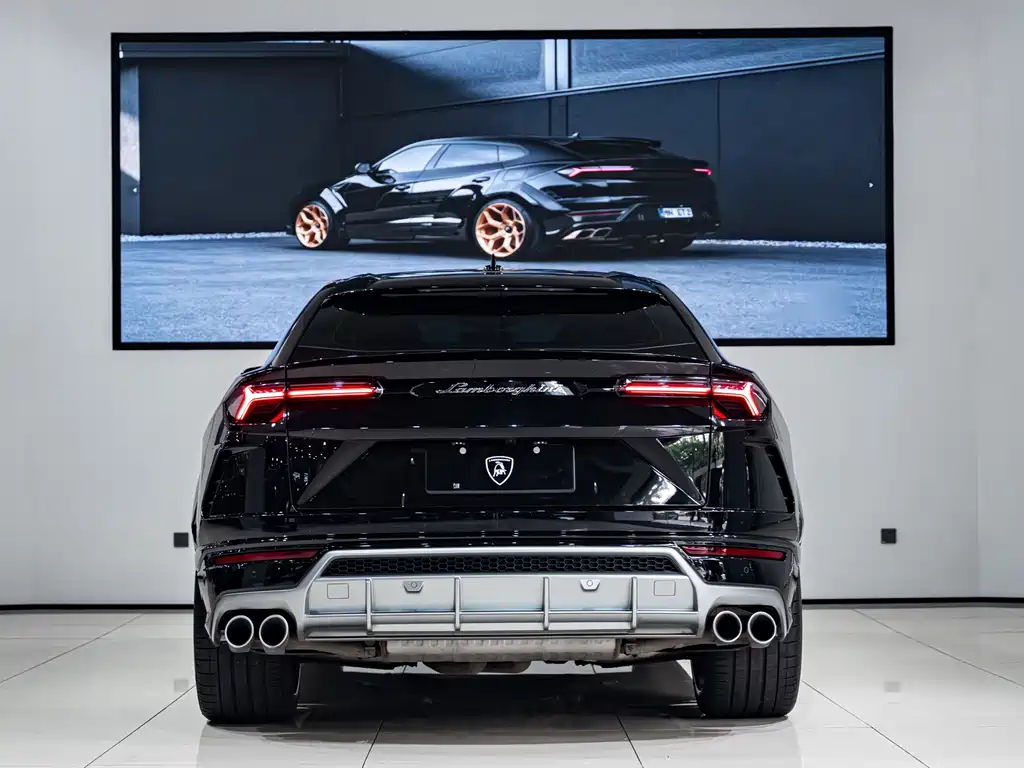 Lamborghini Urus — миниатюра 6