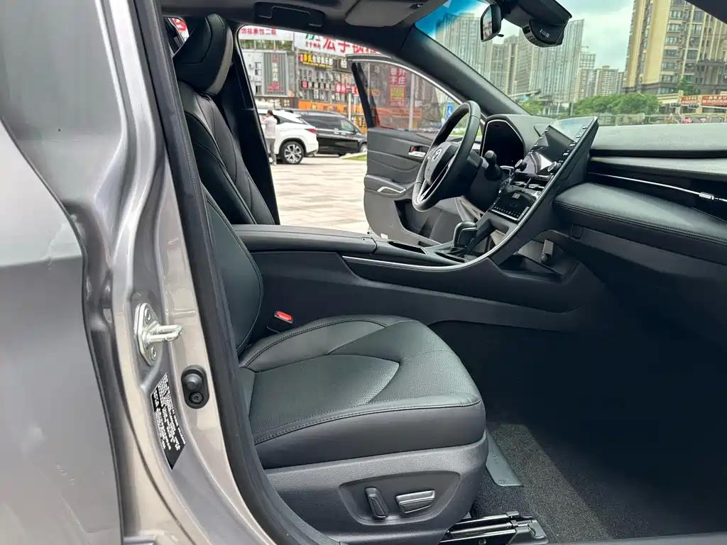 Toyota Avalon — миниатюра 12