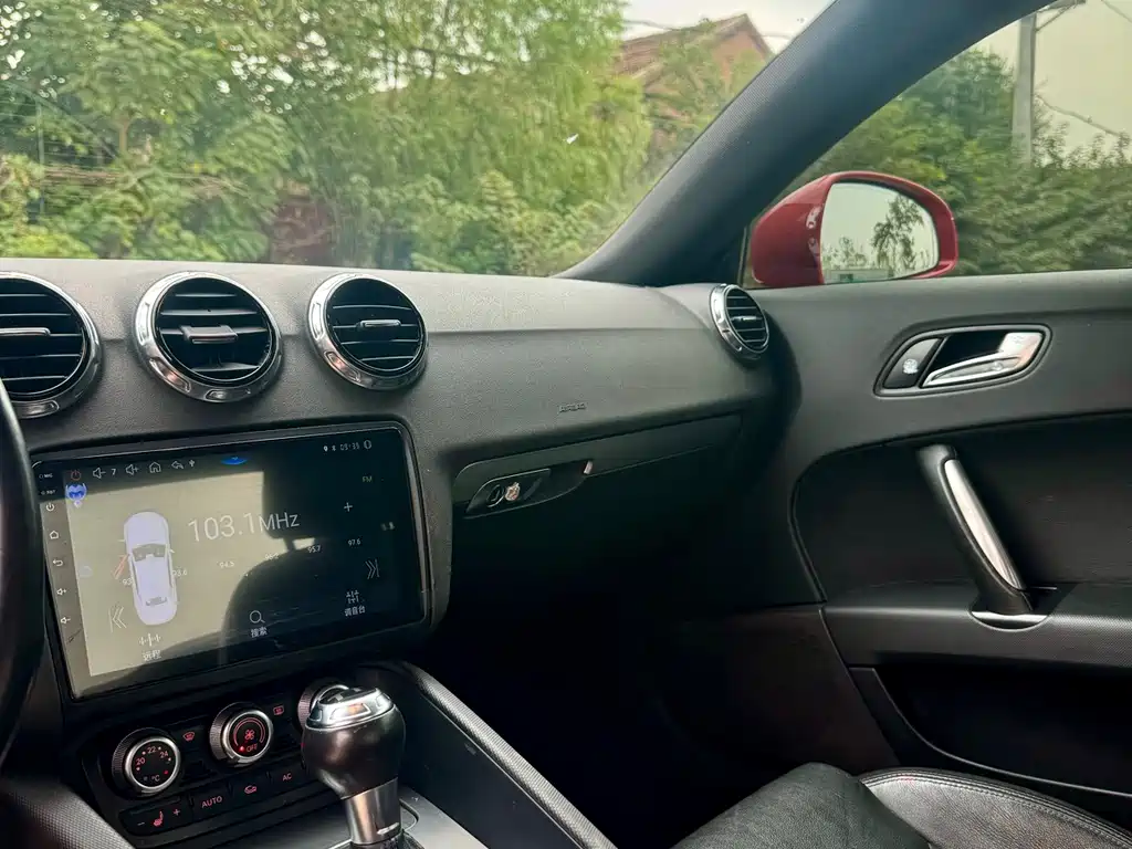 Audi TT — миниатюра 6
