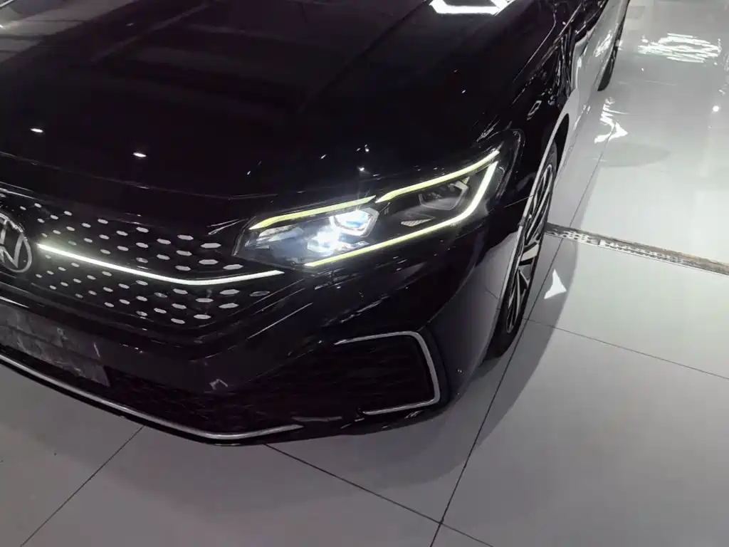 Volkswagen Passat — миниатюра 24