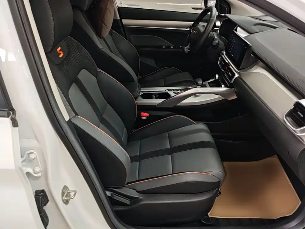 Geely Binyue — миниатюра 25
