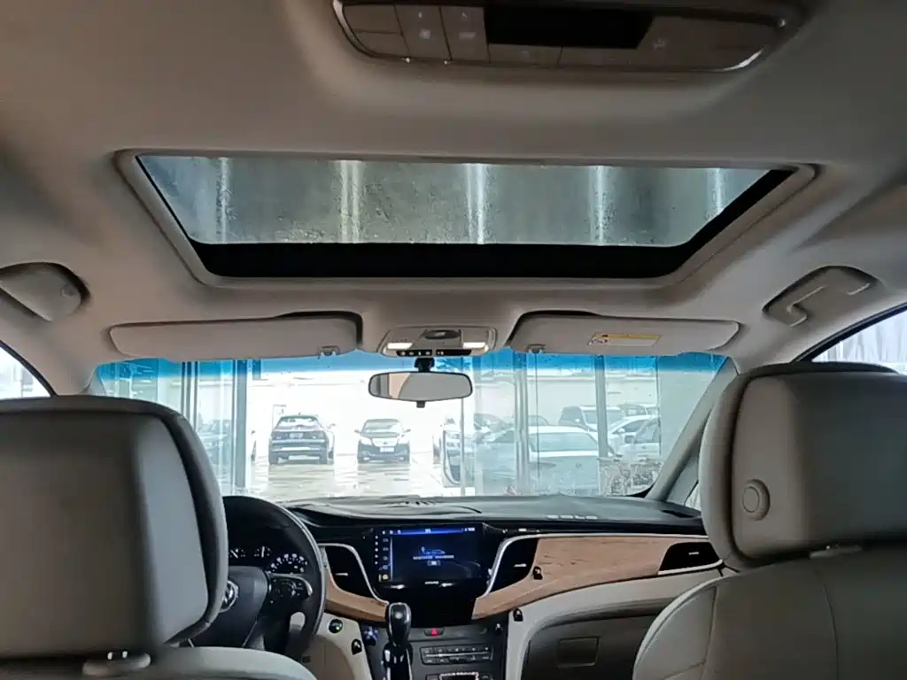 Buick GL8 — миниатюра 18
