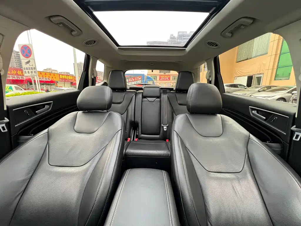 Ford Edge — миниатюра 19