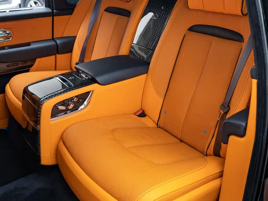 Rolls-Royce Cullinan — миниатюра 22