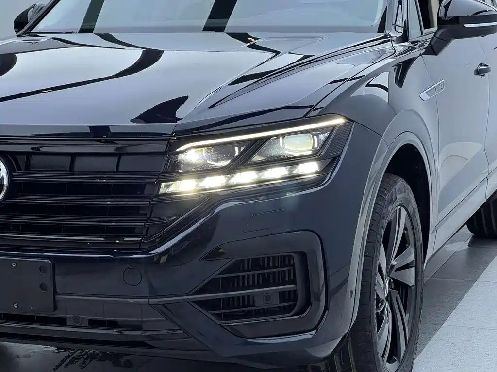 Volkswagen Touareg — миниатюра 2