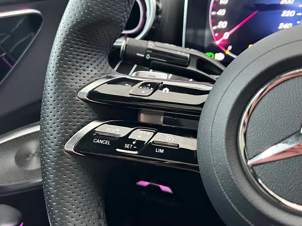 Mercedes-Benz C-Class — миниатюра 24