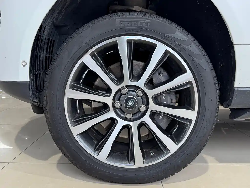 Land Rover Range Rover — миниатюра 4