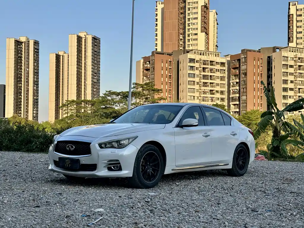 Infiniti Q50L 2017