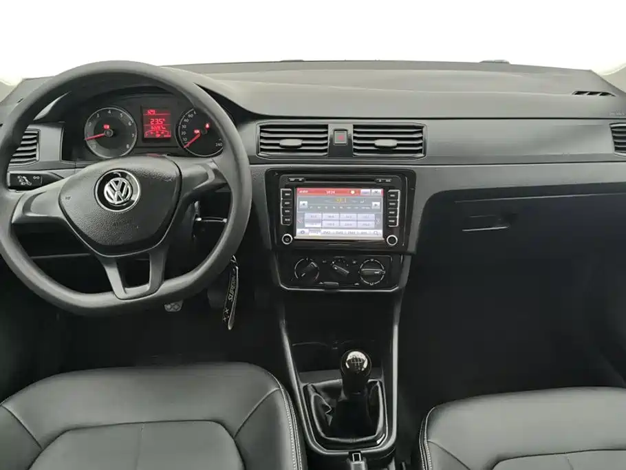 Volkswagen Santana — миниатюра 12