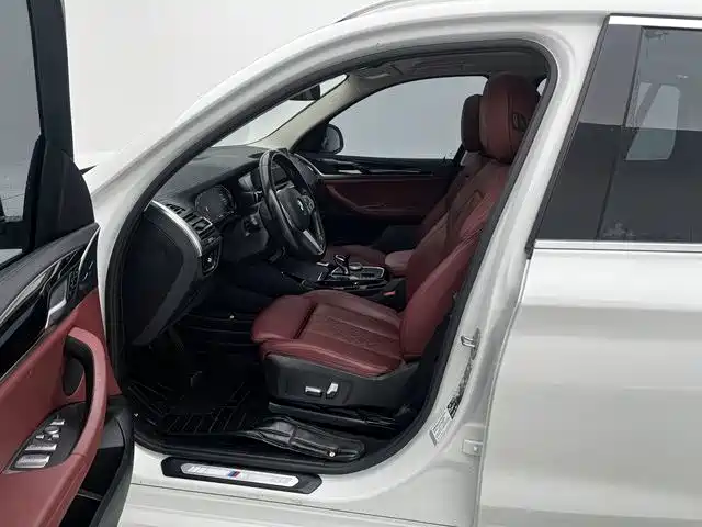 BMW X3 — миниатюра 11