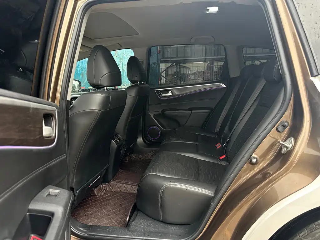 Honda Jade 2014 1.8L CVT Luxury 5 мест