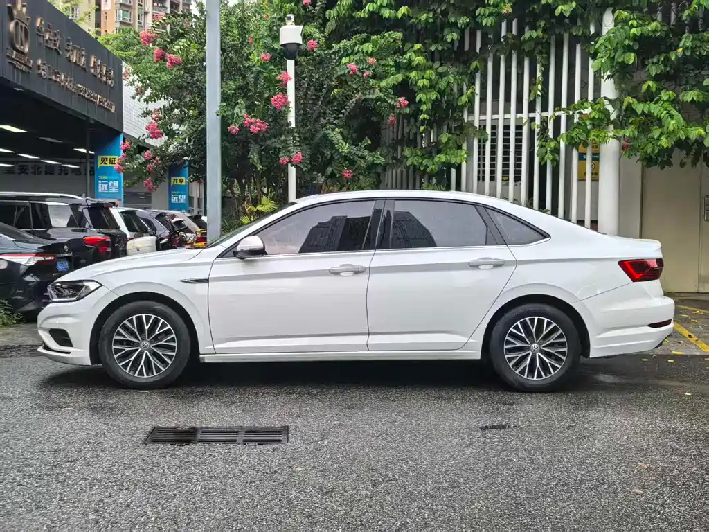 Volkswagen Sagitar 2020 280TSI DSG Comfort VI