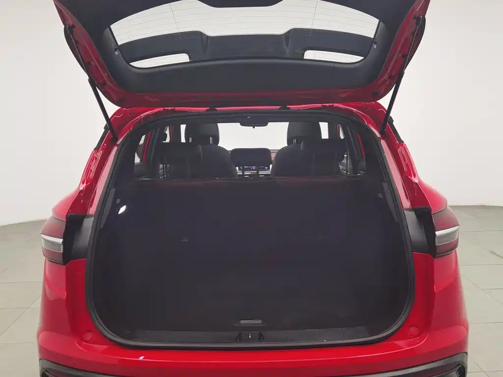 Geely Binyue — миниатюра 16