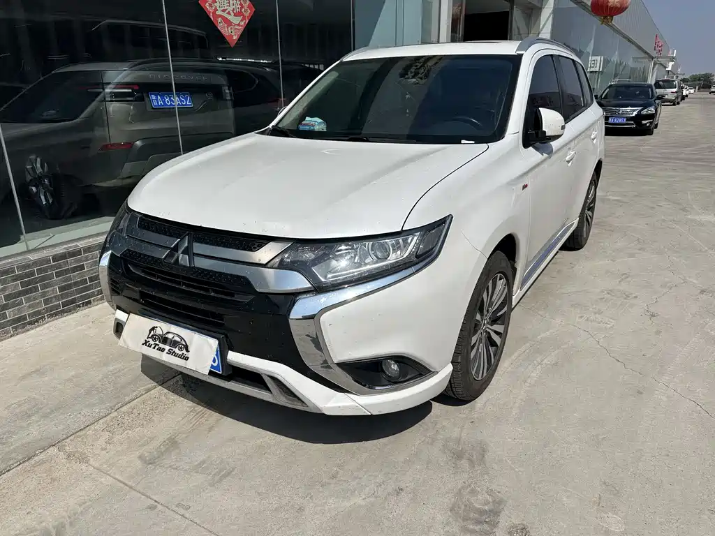 Купить Mitsubishi Outlander