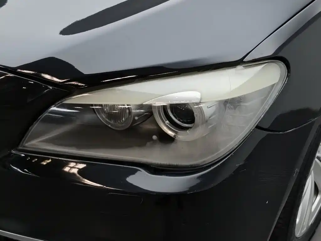BMW 7 Series — миниатюра 7
