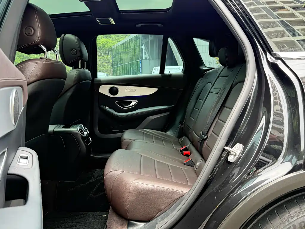 Mercedes-Benz GLC 2022 GLC 260 L 4MATIC