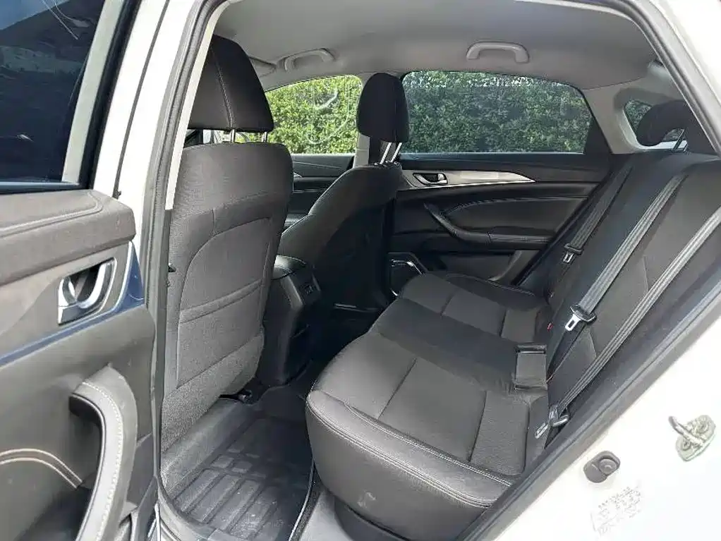 Changan Eado New Energy — миниатюра 11