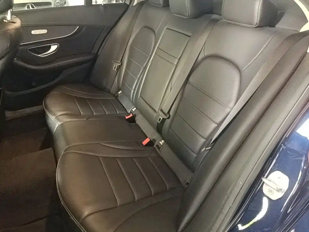 Mercedes-Benz C-Class — миниатюра 17