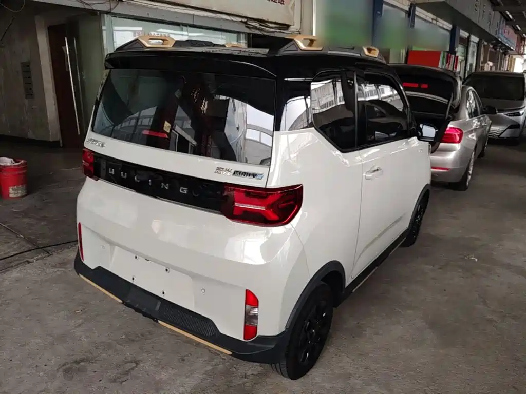 Wuling MINIEV — миниатюра 7