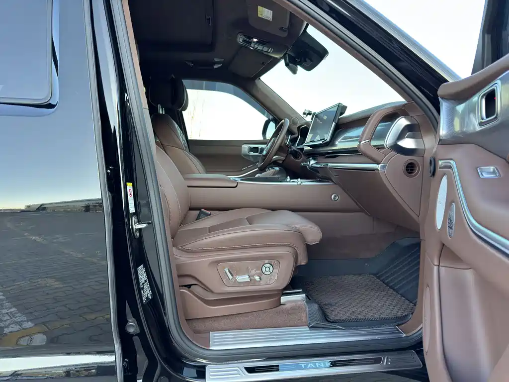 TANK TANK 700 NEW ENERGY