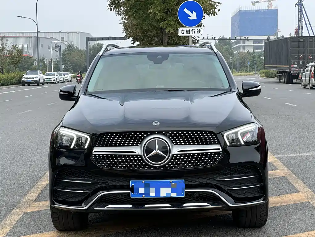 Mercedes-Benz GLE (Import) — миниатюра 2