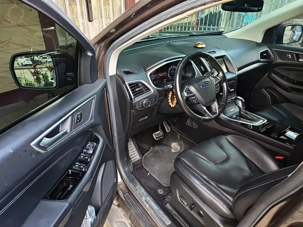 Ford Edge — миниатюра 14