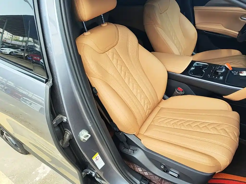 BYD L DM-i — миниатюра 25