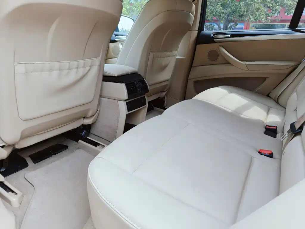 BMW X5 (Import) — миниатюра 11