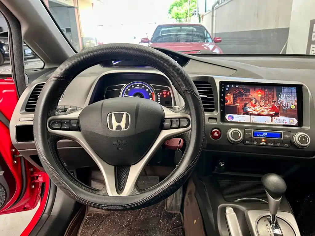 Honda Civic — миниатюра 12