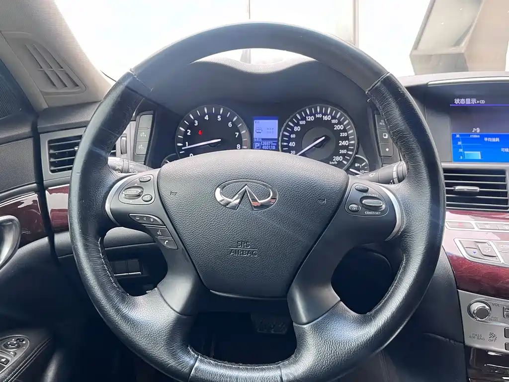Infiniti Q70 — миниатюра 13