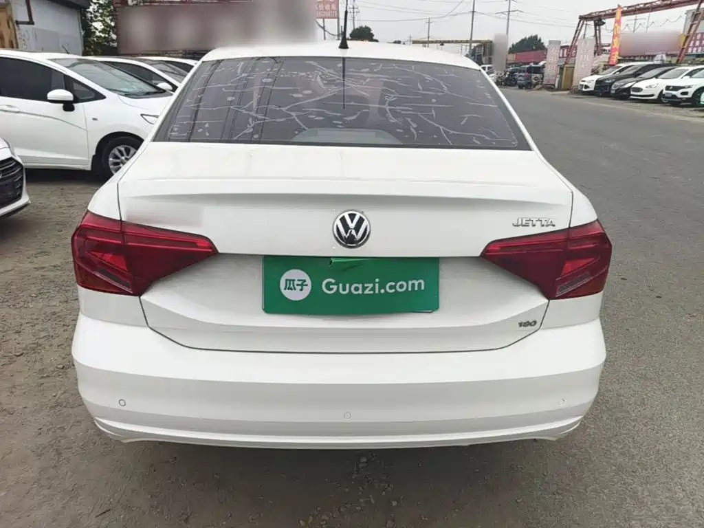 Volkswagen Jetta — миниатюра 6