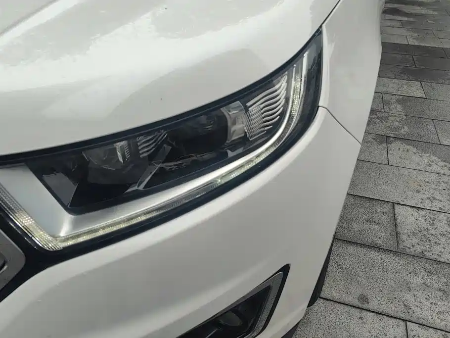 Ford Edge — миниатюра 5